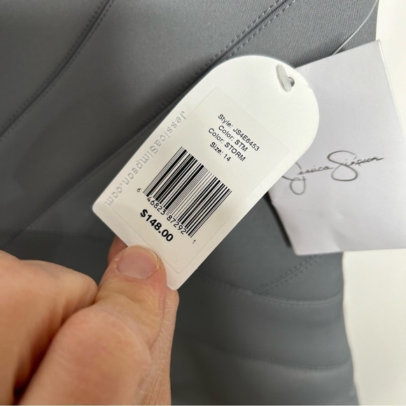 New Jessica Simpson Womens Gray Sleeveless Scoop Neck Panel Sheath Dress 14 BNWT - Picture 3 of 7